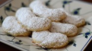 pecan crescents